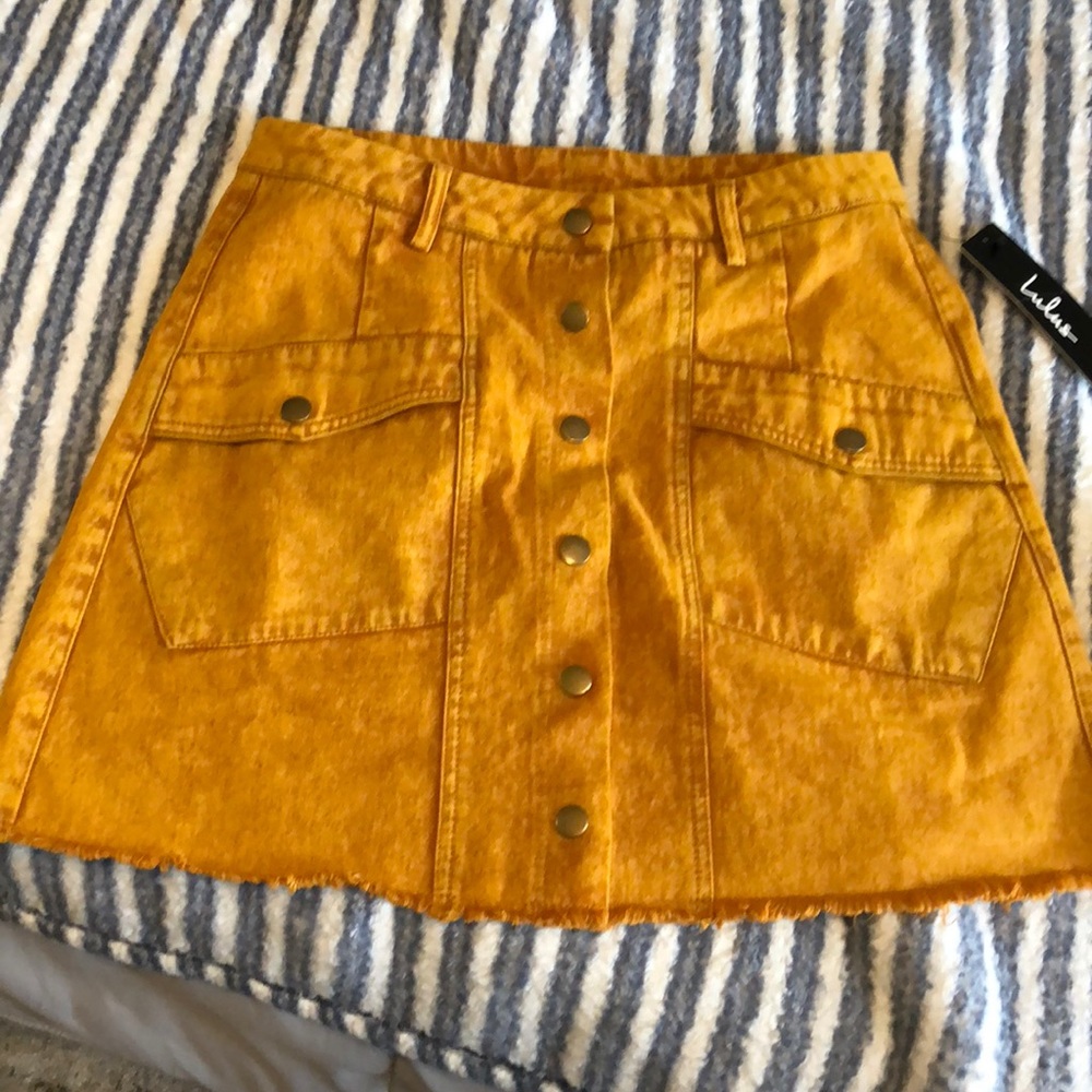 Beautiful mustard button up skirt